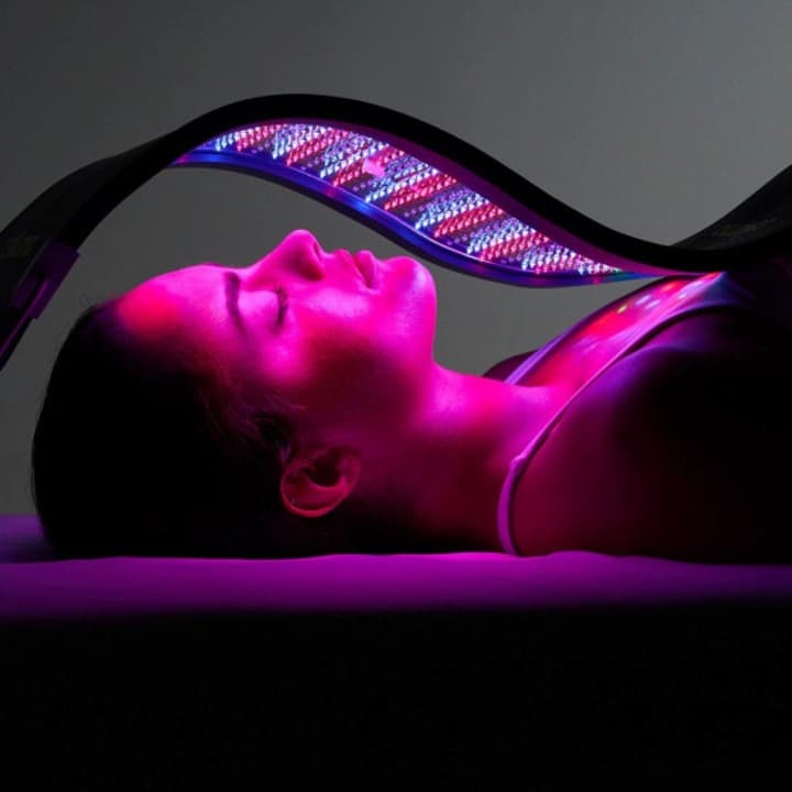 Face and neck red light therapy